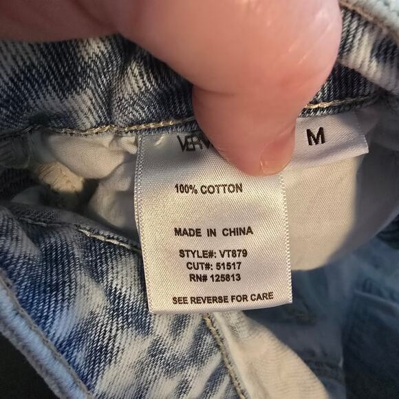 Vervet Women's Acid Wash Distress Cut Off Button Fly Hi Rise Denim Jean Shorts - Picture 5 of 10